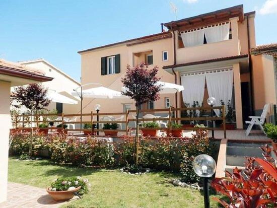 Il Giardino Bed and Breakfast Riotorto Exteriör bild